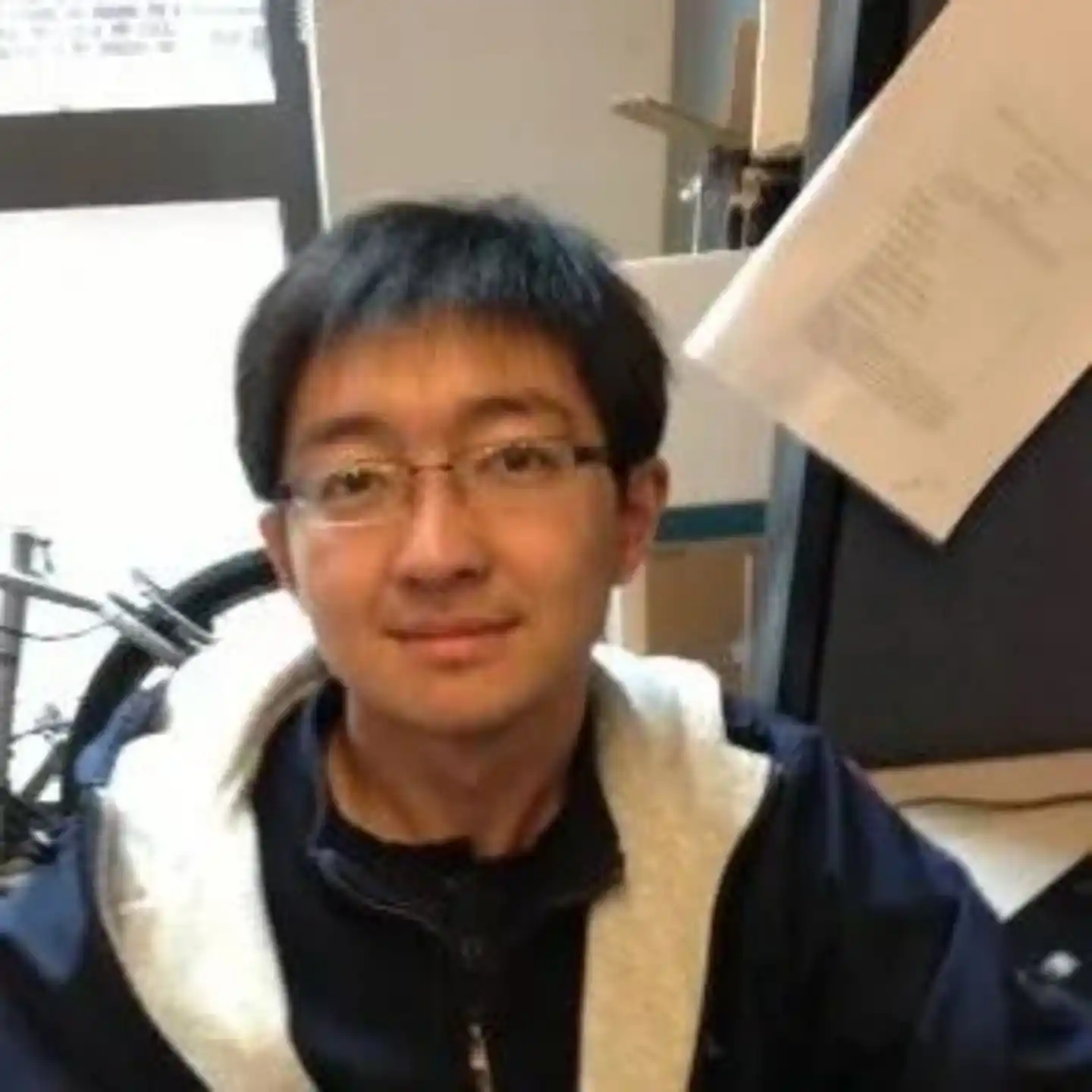 Yinfei Yang