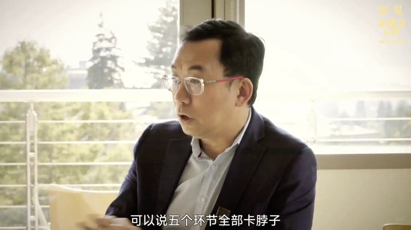 人形机器人