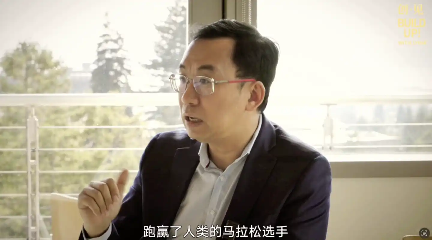 人形机器人