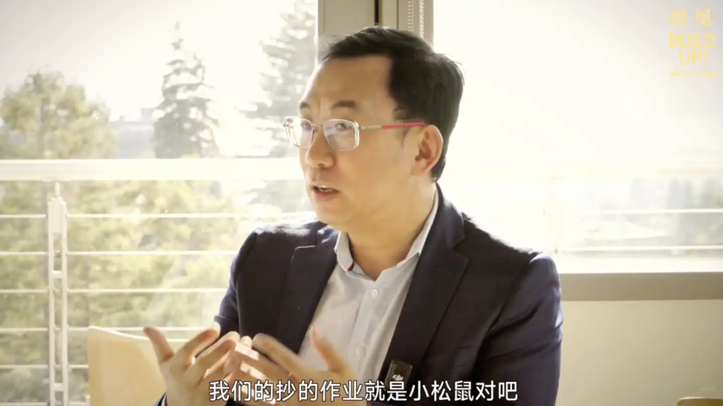 人形机器人