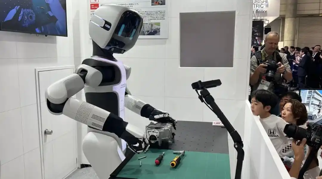 人形机器人